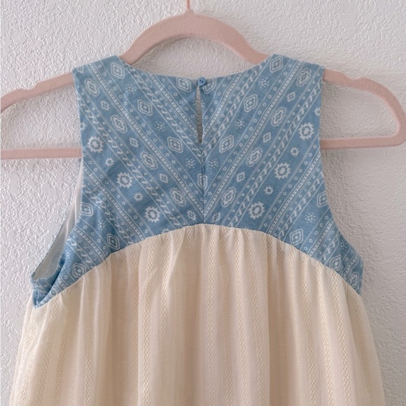Flying Tomato Sleeveless Cream and Blue Dress Size 9-10 - Picture 4 of 8